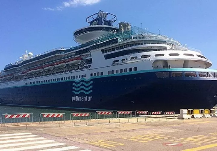 El equipo directivo de Pullmantur, junto al de Data Concursal, siguen trabajando "intensamente" en el plan de negocio. Archivo
