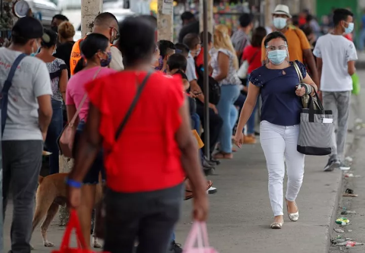 El Minsa anunció hoy  que hay 49.445 casos activos de coronavirus a nivel nacional. Foto: EFE