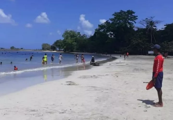 Las playas podrán ser utilizadas de lunes a viernes, por los lugareños. Foto: Diómedes Sánchez,