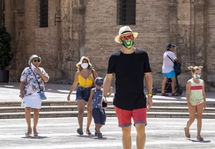 La OMT espera, no obstante, que la llegada gradual de las vacunas ayude a restablecer la confianza de los consumidores. EFE