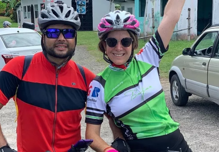 Bettina García y JC Tapiero. Foto: Instagram / @bettinaromina
