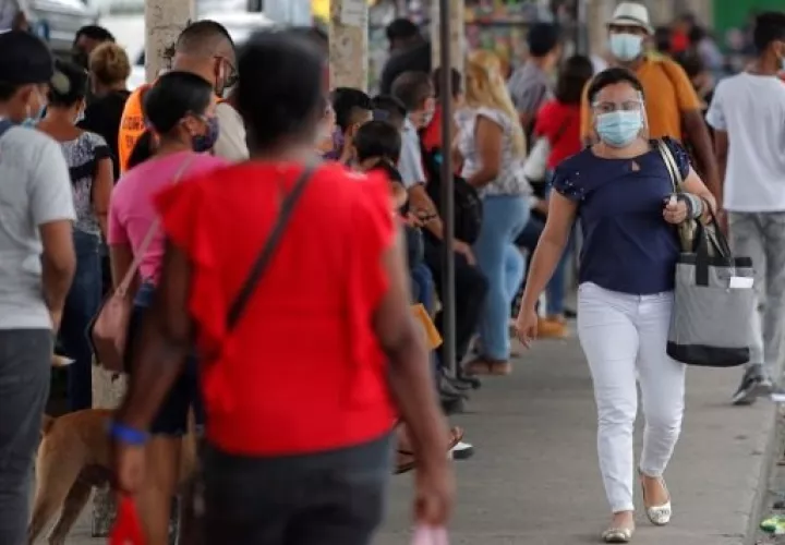 Para las autoridades de salud panameñas es importante que se puedan mantener tanto el distanciamiento físico, así como evitar todo tipo de aglomeraciones.