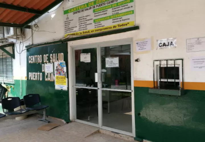 Ante la  queja de los funcionarios, la dirección regional del Ministerio de Salud, indicó que se enviará un equipo para realizar la fumigación de las instalaciones. 