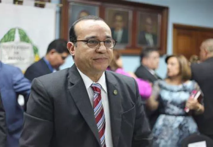 Eduardo Flores, es el actual rector de la Universidad de Panamá.