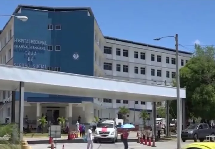 Entre los funcionarios afectados por la covid-19 hay médicos, técnicos y administrativos, así lo confirmó una fuente hospitalaria. Foto: Archivo