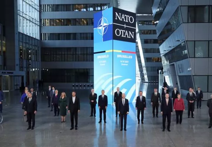 Jefes de Estado o de Gobierno que participan este lunes en la cumbre de la OTAN en Bruselas. EFE