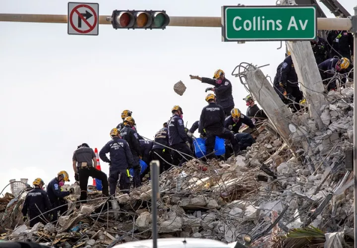 Han sido en total 8 cuerpos los recuperados en las últimas 24 horas. Foto: EFE