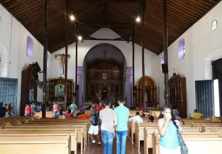 Las autoridades detallaron que esta novena se desarrollará del 13 al 21 de octubre, en las misas de 7:00 a.m., 11:00 a.m., y 6:00 p.m. Foto: Diomedes Sánchez
