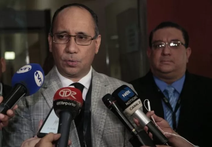 El abogado Alfredo Vallarino hizo un llamado al fiscal Aurelio Vásquez para que  renuncie luego de lo que ha salido a relucir con la comparecencia del testigo protegido. Archivo