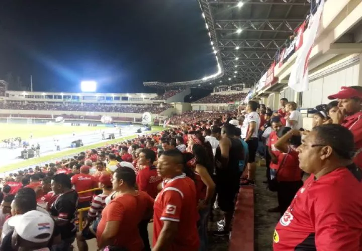 El Estadio Rómmel Fernández puede llenarse a capacidad, siempre y cuando sean personas vacunadas contra la covid-19. Foto: Grupo Epasa