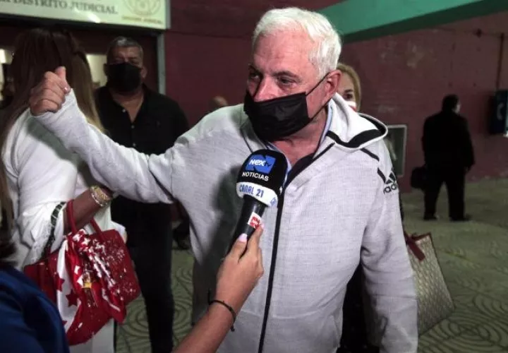 Ricardo Martinelli ha venido denunciado ser víctima de una persecución política que busca inhabilitarlo para las elecciones de 2024.  Foto: Víctor Arosemena