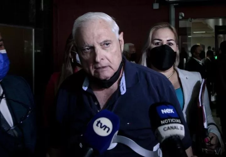Ricardo Martinelli, en reiterdas ocasiones, ha indicado que le han violado todos sus derechos. Víctor Arosemena.