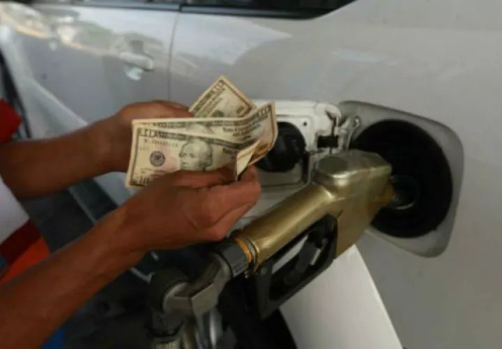 Estos precios del combustible se mantendrán vigentes hasta las 5:59 a.m. del viernes 17 de diciembre de 2021, según lo dio a conocer la Secretaría Nacional de Energía. Foto: Grupo Epasa