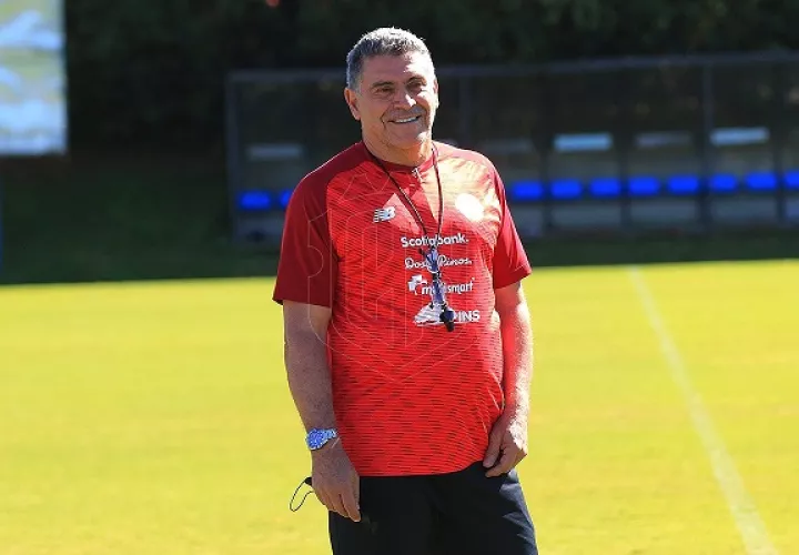 Luis Suarez, técnico de Costa Rica. Foto: @fedefutbolcrc 