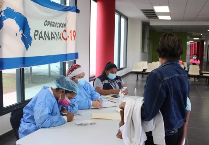 La vacunación en Panamá constará de tres dosis a partir del 28 de enero. Foto: Cortesía Minsa