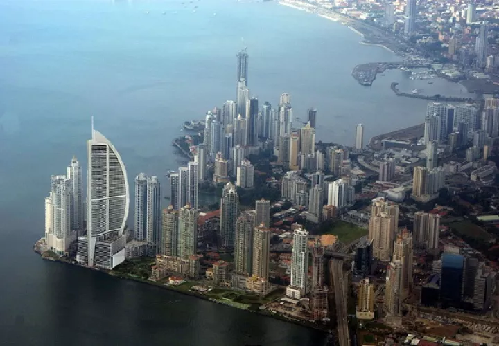 Steve Jones considera que Panamá tiene una combinanción de Singapur y Dubai por el desarrollo de su centro logístico. Archivo