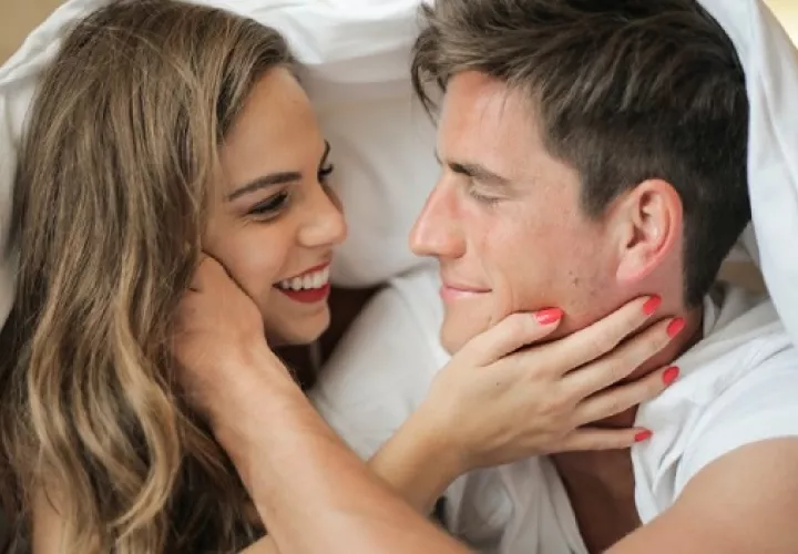 El sexo a primera hora de la mañana tiene sus ventajas. Foto: Ilustrativa / Pexels