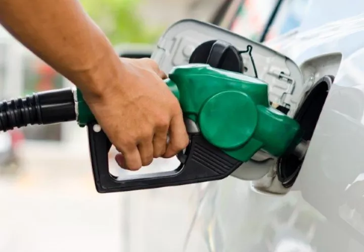 El 14 de enero, hace cinco mese, la gasolina más cara costaba $3.58 el galón. Foto: Archivo