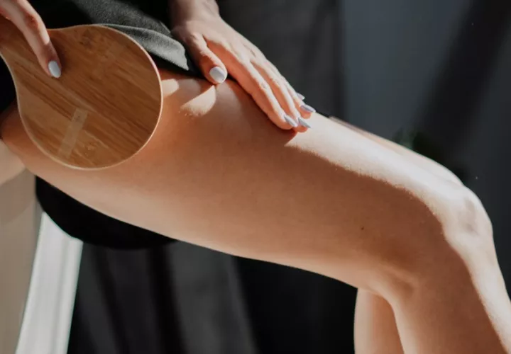 Comezón, dolor o calor en una o más venas, son algunos síntomas. Foto: Pexels