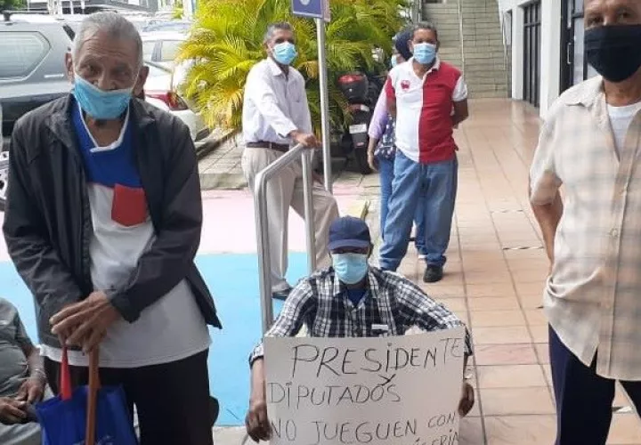 jubilados-protestan.jpg