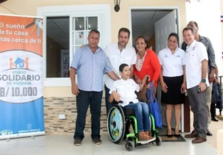 El niño símbolo de la Teletón 20-30 de 2015 sigue esperando su casa. Foto: Grupo Epasa