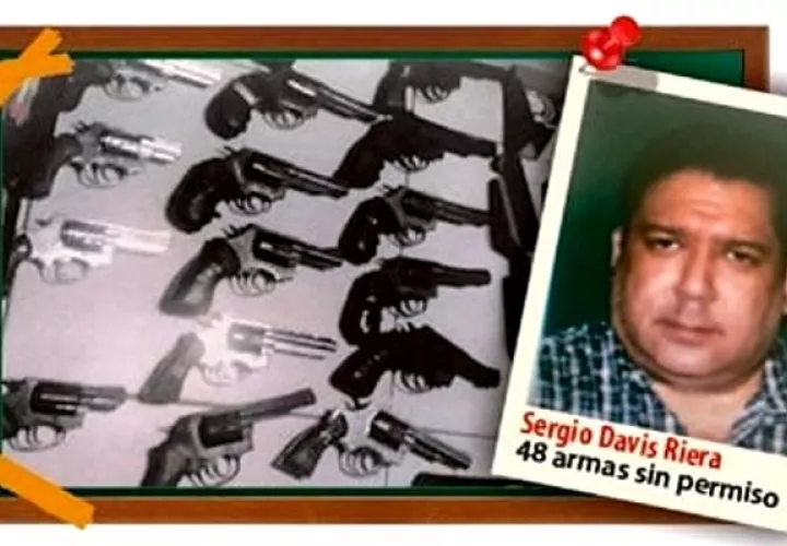  A Sergio Davis se le encontró una gran cantidad de armas y hasta equipos de escuchas telefónicas.