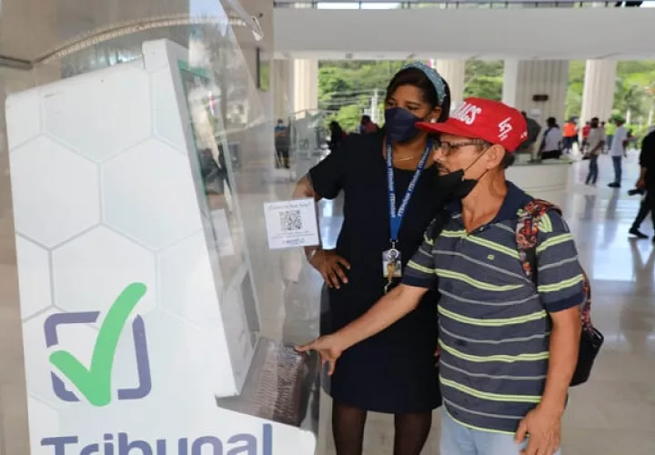 Un 64% de las firmas por libre postulación fueron auditadas. Foto: Archivos