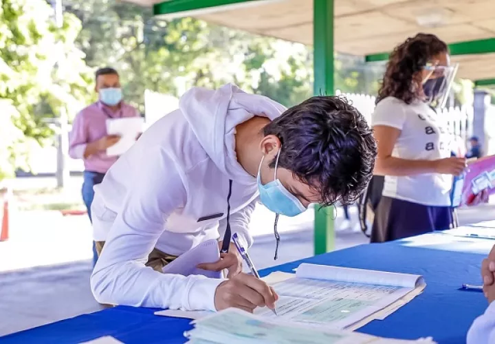 Más de 157 mil estudiantes se incribieron el año pasado. Archivo.