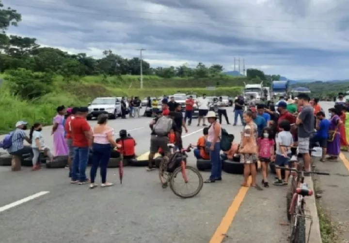 El año pasado grupos originarios protagonizaron cierre de calles que causaron graves daños a la economía chiricana. Foto. Archivo
