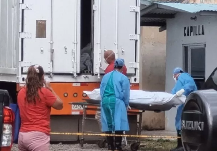 Se espera que en los próximos días se lleven a cabo los entierros solemnes de los migrantes no identificados del accidente en Gualaca. Foto. Archivo.