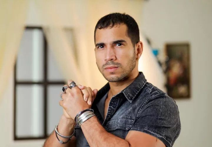 Elmis Castillo está trabajando en el presupuesto para su próxima película. Foto: Instagram / @marianoabdel