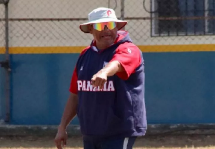 Elpidio Pinto, director del equipo de Panamá. Foto: Febedeis