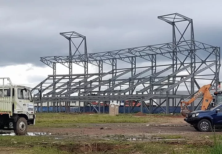 Trabajos en el estadio Roberto Mariano Bula.