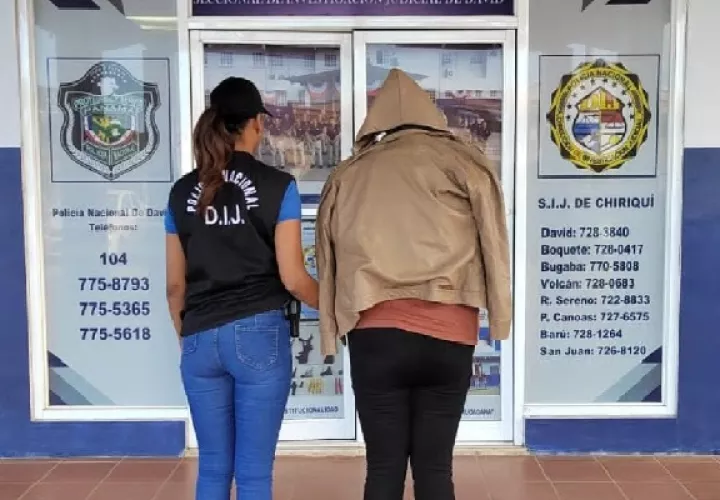 Se recabaron también equipos tecnológicos y documentos varios que serán aportados dentro del proceso de investigación. Foto. José Vásquez
