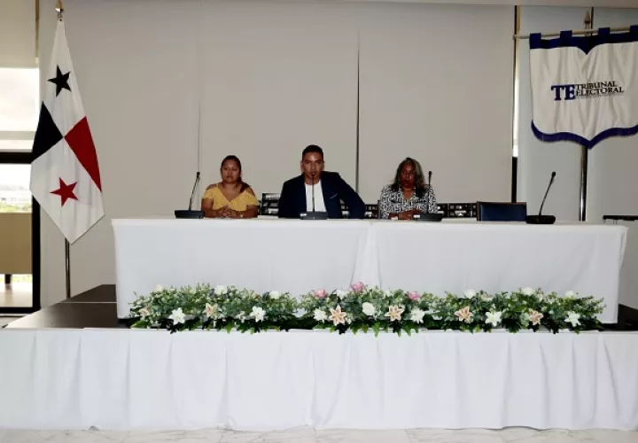  Junta Nacional de Escrutinio.