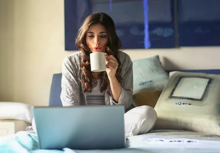  Las nuevas generaciones tienen una concepción distinta respecto a las dimensiones espacio-temporales de sus empleos.  Foto: Pexels