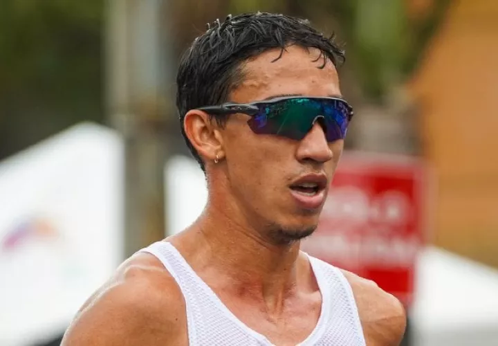 Yassir Cabrera competirá en marcha. 