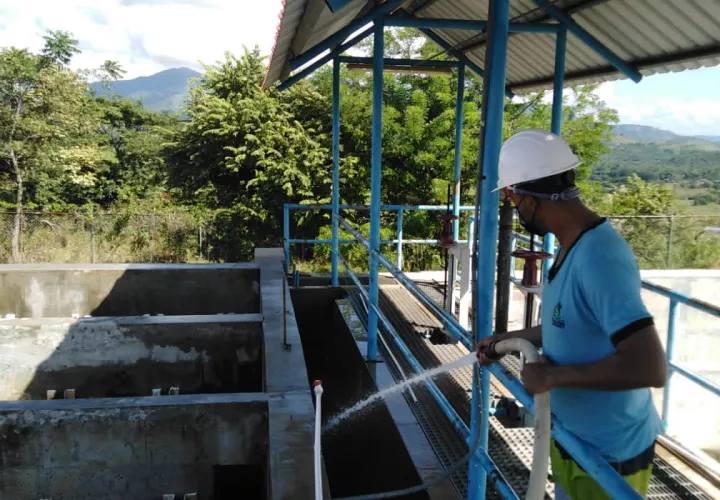 De acuerdo con la entidad, estos trabajos se realizan con el objetivo de garantizar la calidad del agua potable. Foto. Archivo