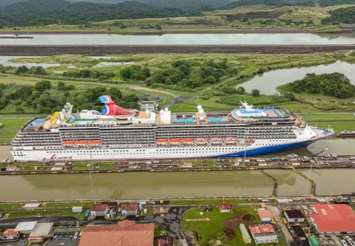  Los cruceros programan y reservan sus tránsitos hasta con un año de antelación. Foto: Cortesía Canal de Panamá