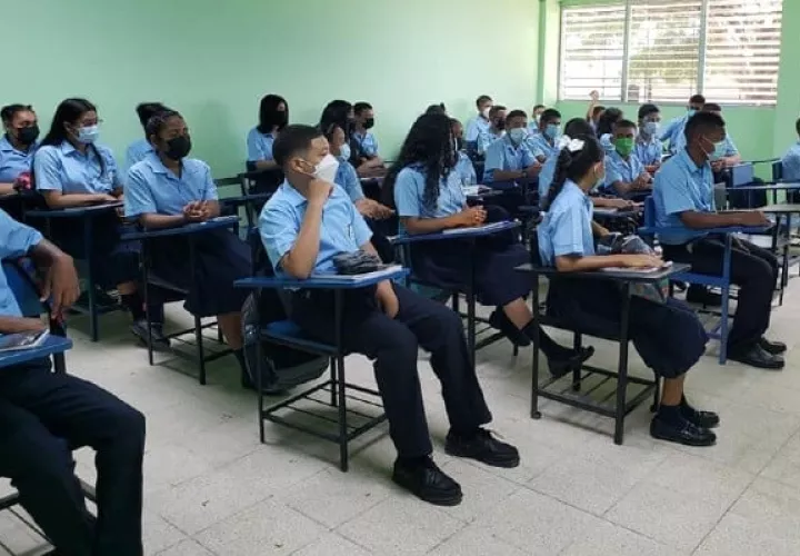 Los estudiantes llevan varias semanas sin recibir clases. Foto: Archivo