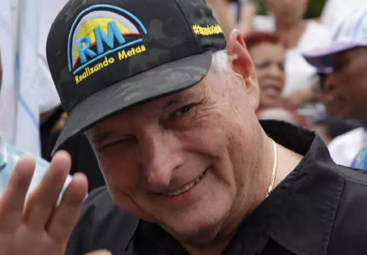 Ricardo Martinelli, candidato presidencial por Realizando Metas y Alianza. Víctor Arosemena