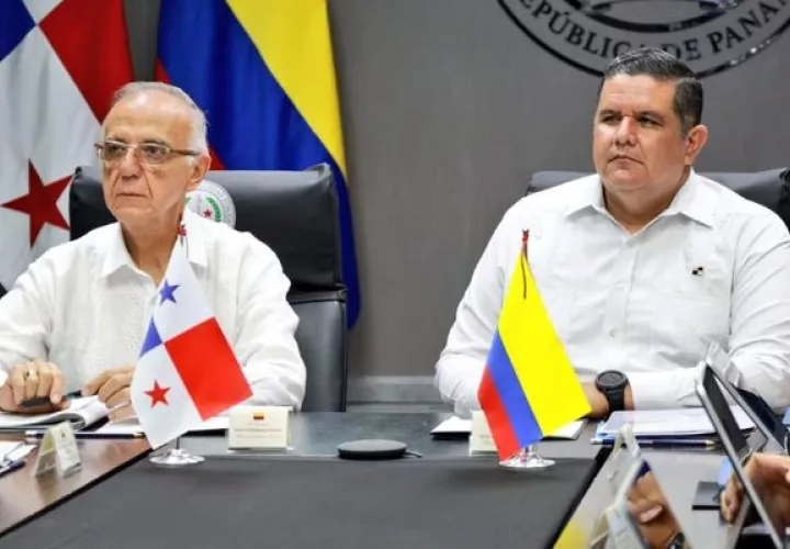 "Tenemos que buscar un punto en común", advierte ministros de Panamá y Colombia frente a la migración irregular. Foto: EFE