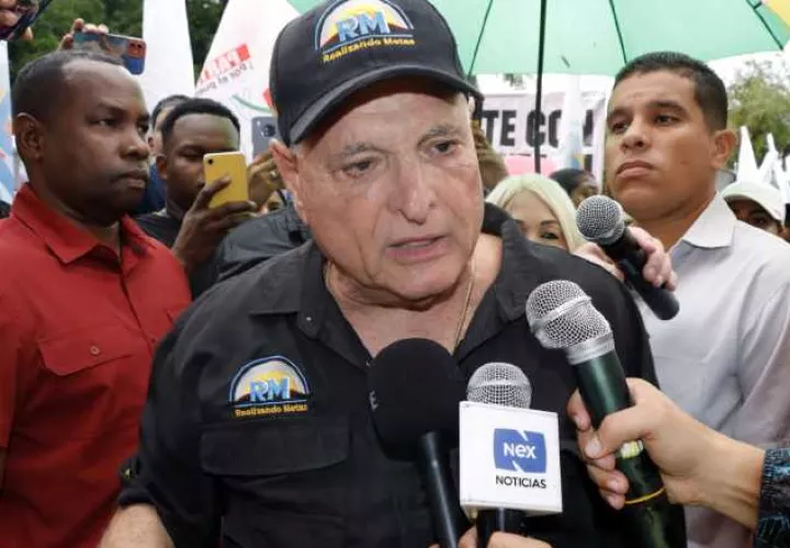 El expresidente Ricardo Martinelli fue postulados por los partidos Realizando Metas y Alianza.  Víctor Arosemena