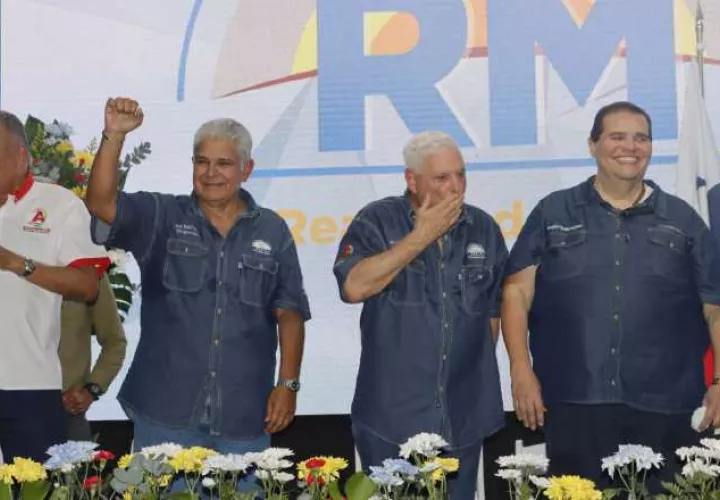 José Muñoz, José Raúl Mulino, Ricardo Martinelli y Sergio "Chello" Gálvez, durante el inició de la campaña de Realizando Metas y Alianza. Víctor Arosemena.