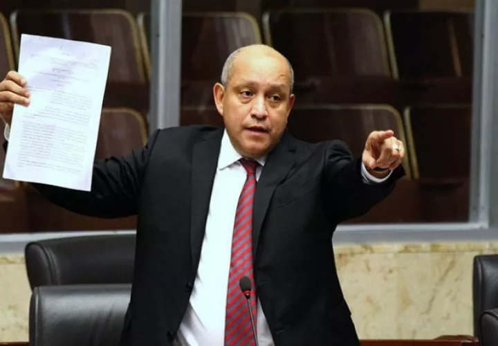 Crispiano Adames, expresidente de la Asamblea Nacional. Archivo.