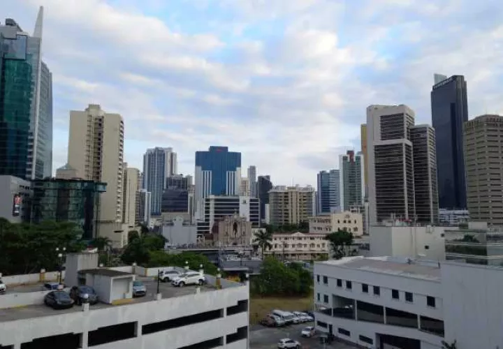 En el centro bancario, 70% de los depósitos son locales. Archivo