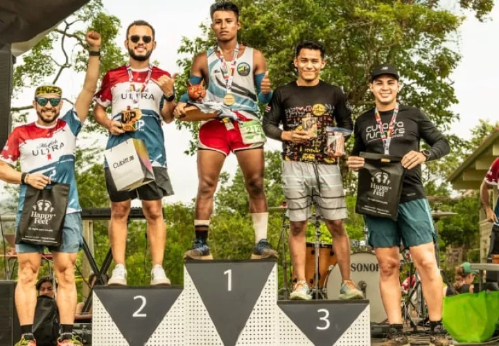 Avilés y Cianca se ganaron el derecho a competir por Panamá, tras ganar el pasado 19 de mayo los 42 kilómetros en la primera edición de la 'Ultra Panamá Series'. Foto: Cortesía