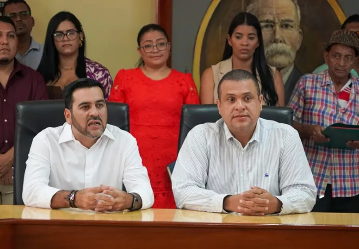 El alcalde electo Joaquín de León,le pidió a la actual administración mucha cooperación toda la que sea necesaria para llevar a cabo un proceso de transición transparente. Foto. Cortesía