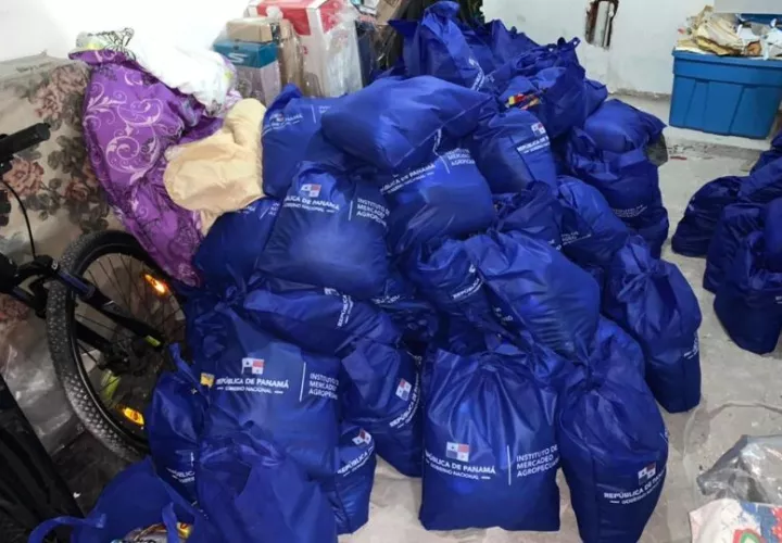 Las bolsas de comida fueron halladas en una casa. Foto: Archivo