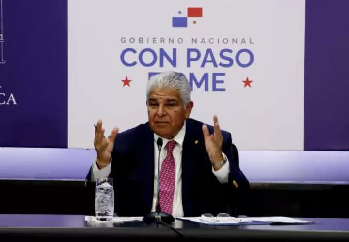 En su primer encuentro con la prensa local y extranjera, José Raúl Mulino también contestó cinco preguntas formuladas por ciudadanos a través de redes sociales.  Víctor Arosemena